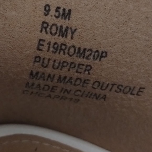 Esprit Romy Studded Espadrille Wedge Sandals - Picture 4 of 15